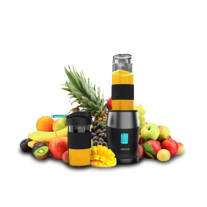 Cecotec Power Titanium 900 ProGo Hand Juice Batidora de Vaso - 900W - Tapon Plegable - Antideslizante - 4 Cuchillas de Titanio - 2 Vasos Portatiles de 570ml - Color Negro y Azul