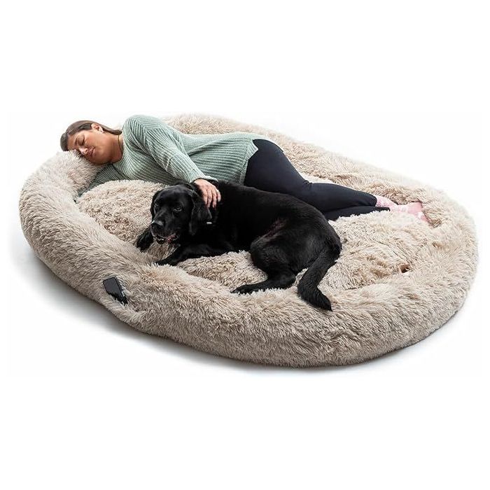 Innovagoods Cama Extragrande para Mascotas y Humanos - Bolsillo Lateral - Antideslizante - Facil Limpieza - Poliester - Ergonomico - Funda Extraible - 190x140x25cm - Color Beige