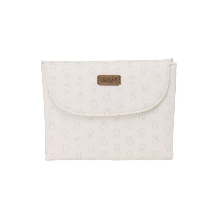 Safta Miffy Mum Moon Cambiador de Bebe Plegable - Repelente de agua - Compacto - Facil de Limpiar - 400x500mm - Color Blanco