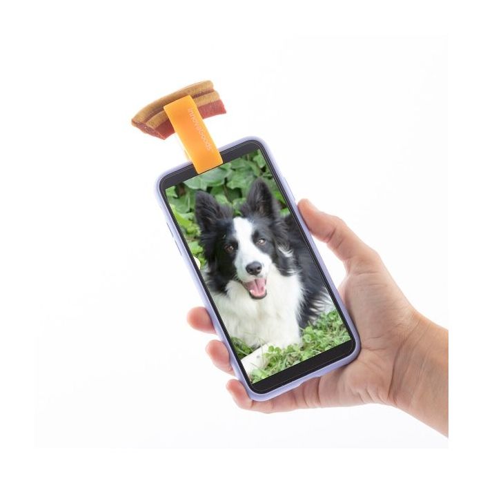 Innovagoods Pefie Clip de Selfies para Mascotas - Silicona Flexible - Firme Sujecion - Ligero y Compacto - Facil de Limpiar - 1.