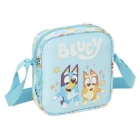 Safta Bluey Ready Bolsito con Bandolera Ajustable - Compacto - Cierre con Cremallera - 16x18x4cm - Color Azul Pastel