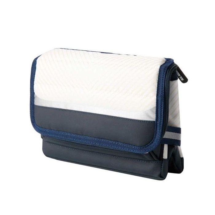 Safta Real Madrid Bolsa Isotermica - Plegable - Cremallera - Bandolera Ajustable - Bolsillo Frontal - Capacidad para 6 Latas - 2