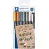 Staedtler Metallic Brush Pack de 7 Rotuladores Punta de Pincel - Tinta Base de Agua - Trazo 1 - 6mm Aprox - Colores Surtidos