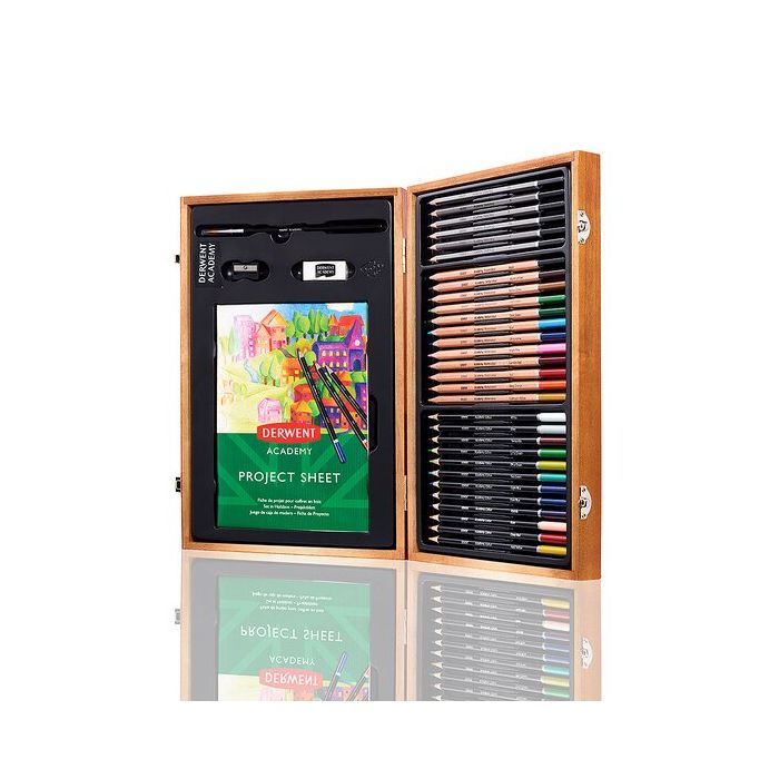 Derwent Academy Caja de Madera con 12 Lapices de Colores, 12 Lapices de Colores Acuarelables, 6 Lapices de Grafito para Bocetos, 1 Pincel, 1 Sacapuntas, 1 Goma de Borrar, 1 Hoja de Proyectos y 3 proyectos para Completar