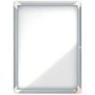 Nobo Vitrina para 4 Hojas A4 con Superficie Blanca Magnetica - 532x692x37mm - Puerta de Cristal de Seguridad - Marco de Aluminio - Color Blanco