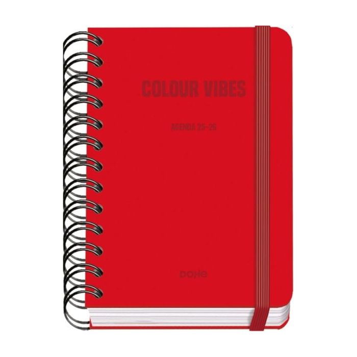 Dohe Colour Vibes Agenda Escolar 25/26 Espiral Wire?o A6 - Dia Pagina - Papel 80g/m2 - 4 Hojas de Pegatinas - Cubierta de Carton Plastificado - Cierre con Goma Elastica - Color Rojo