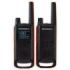 Motorola T82 Pack 2 Walkie Talkies - 16 Canales PMR446 + 121 Codigos - Alcance de hasta 10km - Autonomia hasta 18h - Color Negro/Rojo