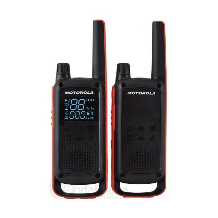 Motorola T82 Pack 2 Walkie Talkies - 16 Canales PMR446 + 121 Codigos - Alcance de hasta 10km - Autonomia hasta 18h - Color Negro/Rojo