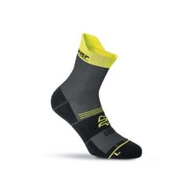 Upower Chipper Calcetines de Trabajo - Talla S - Tecnologia Coolmax, Ventilacion Extra, Banda de Soporte, Costuras Planas, Refuerzos Antidesgaste, Comodidad y Durabilidad - Color Amarillo Fluorescente